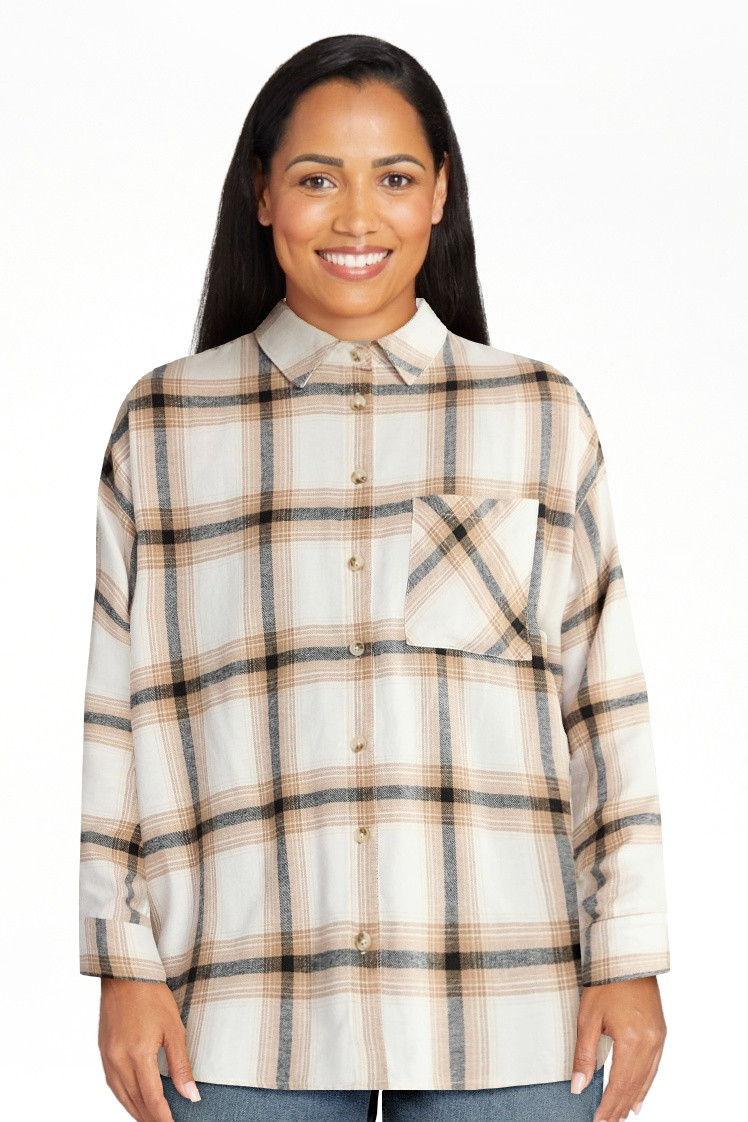 No Boundaries Slouchy Flannel Shirt with Side Pockets, Women's | Walmart (US)