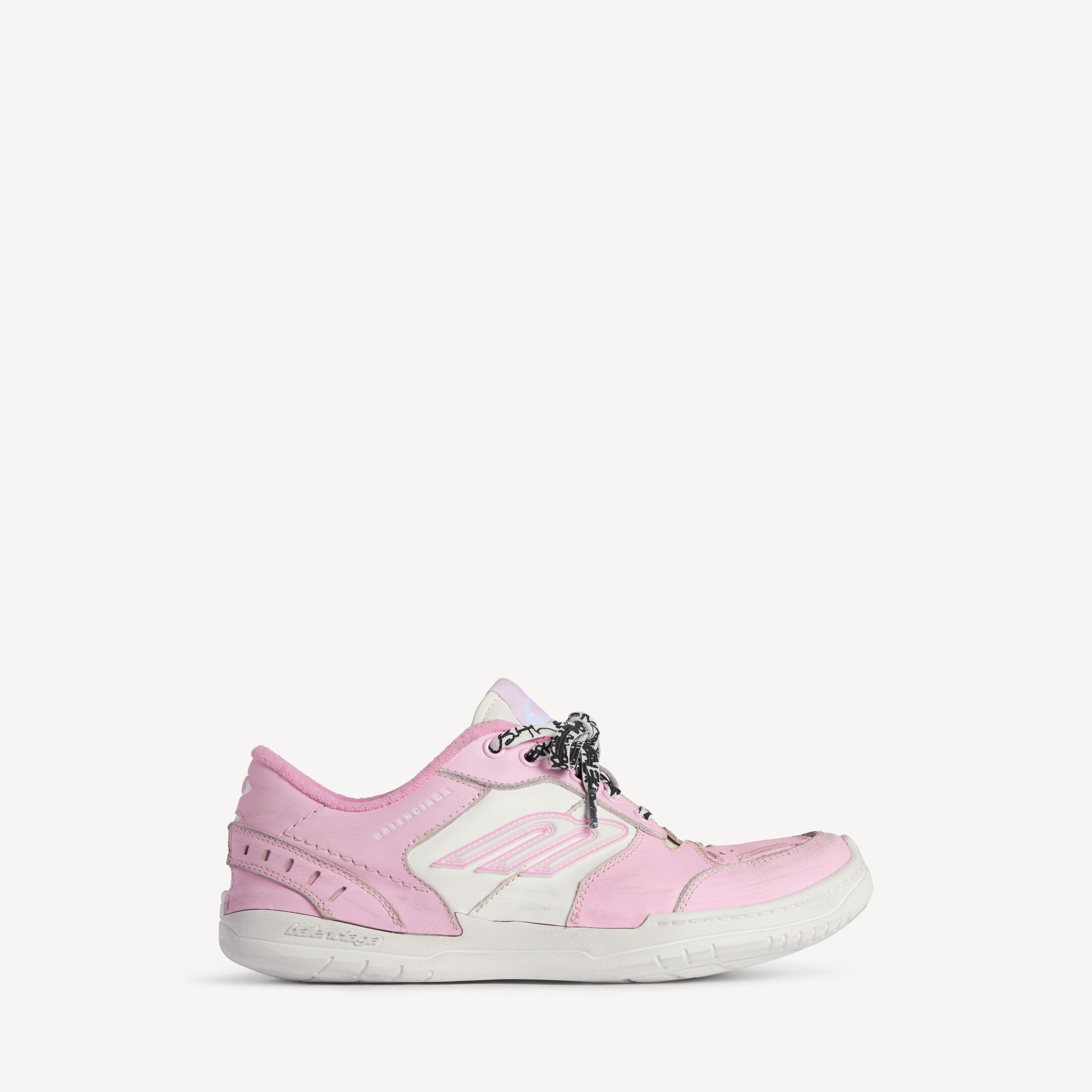 Women's Hamptons Medium Worn-out Sneaker in Pink/white | Balenciaga US | Balenciaga