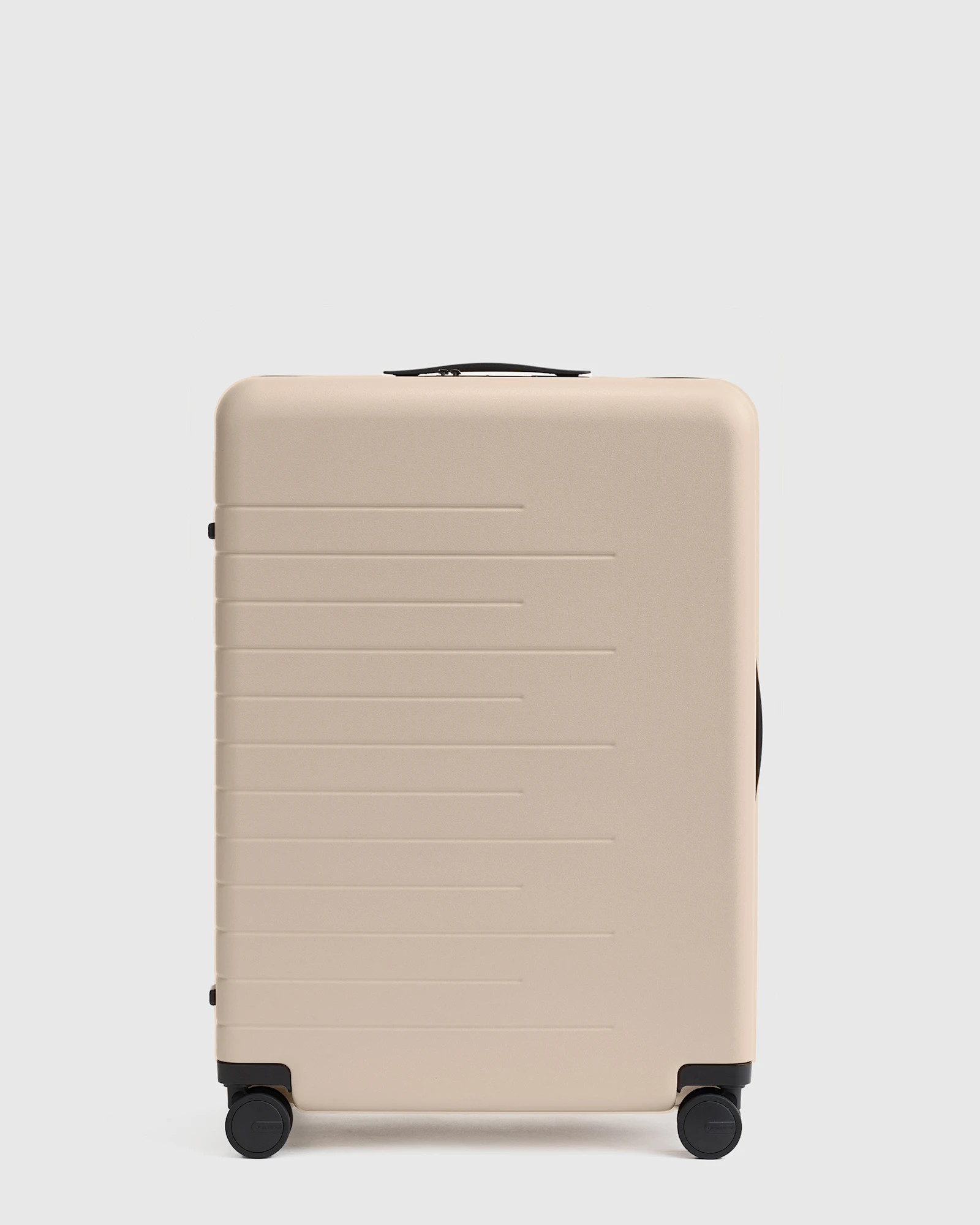 Quince | Expandable Check-In Hard Shell Suitcase 24"" in Tan, Polycarbonte | Quince