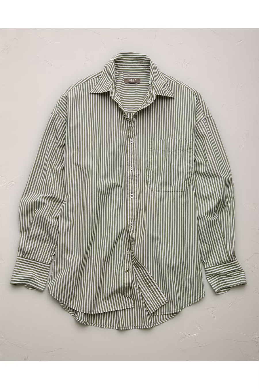 AE77 Premium Oversized Poplin Boyfriend Shirt NULL Green L | American Eagle Outfitters (US & CA)