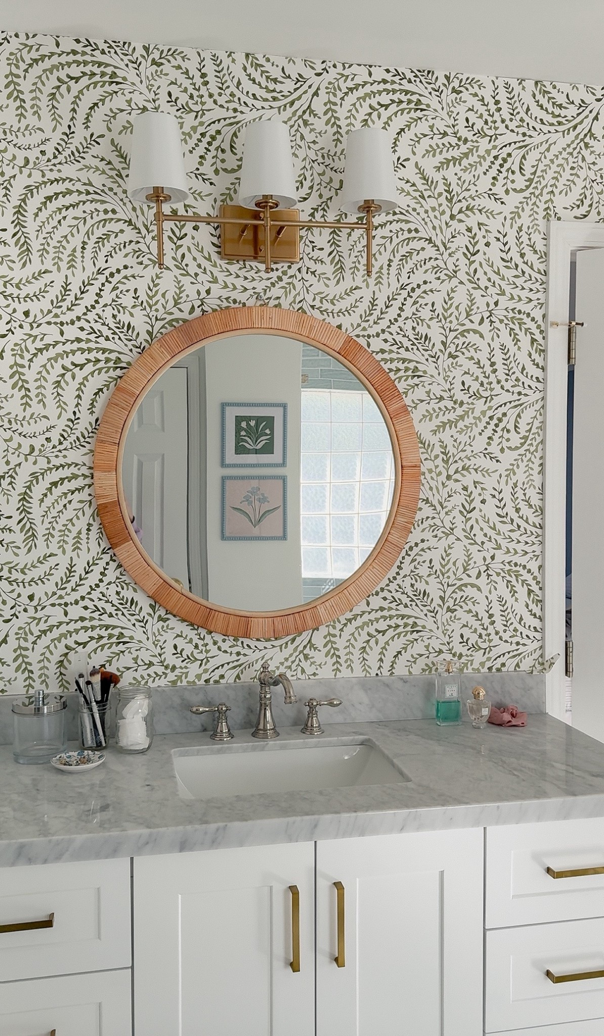 I love getting ready in this room every day because of this wallpaper! 30% off today!! 

Serena and Lily sale, green wallpaper, patterned wallpaper, peel and stick

#LTKSaleAlert #LTKHome #LTKStyleTip