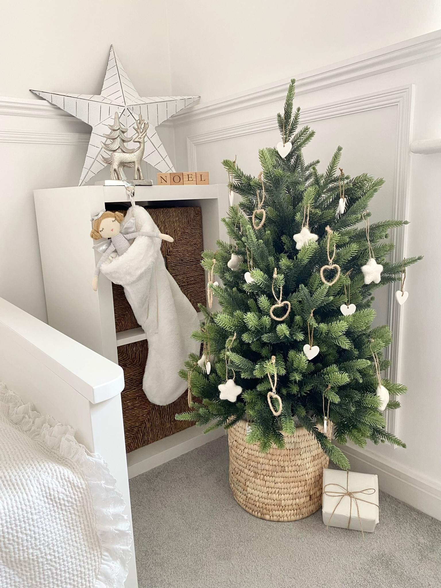 The must have realistic Christmas tree for your little ones rooms 🎄