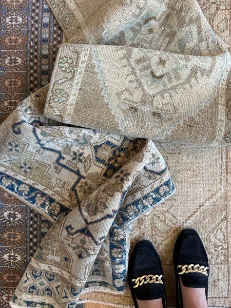 Vintage rug picks! Perfect for in front of the kitchen sink, bathroom vanity, or entryway. 

#LTKhome