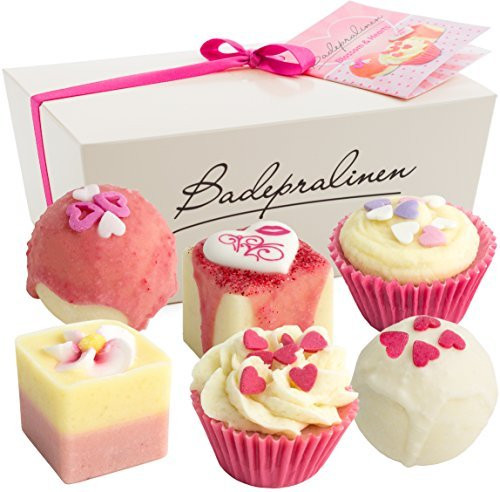 BRUBAKER 6 Handmade 'Blossom & Hearts' Spa Bath Bombs Bath Melts Bath Truffles Gift Set - All Nat... | Amazon (US)