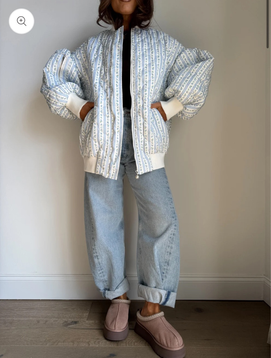 Stay warm and stylish in this floral quilted full-zip — a cozy layer with charming fall blooms, perfect for chilly autumn outings. 🌸🧥🍂

#LTKTravel #LTKSeasonal #LTKBeauty