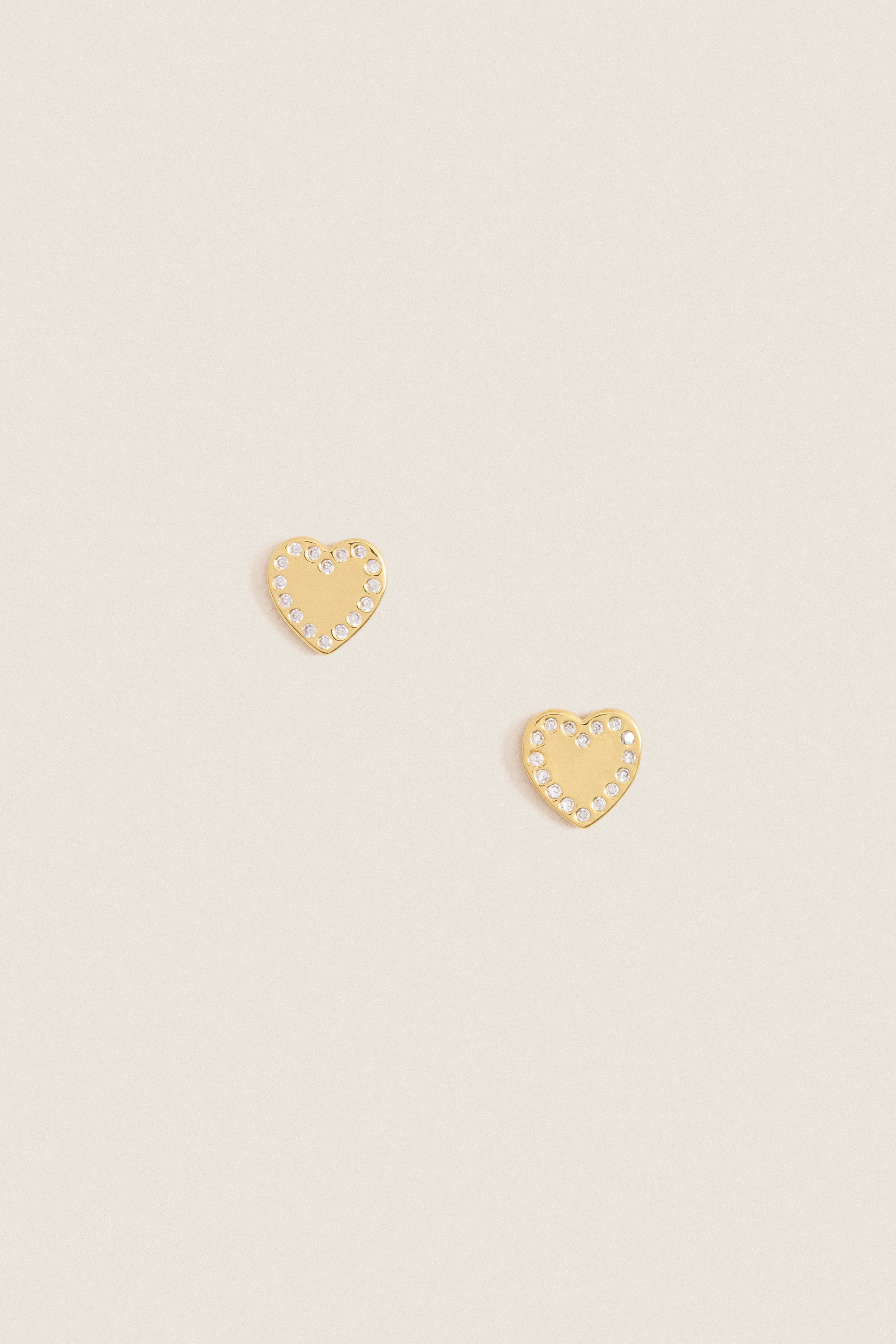 Gold Heart Cora Stud Earrings | Tuckernuck (US)
