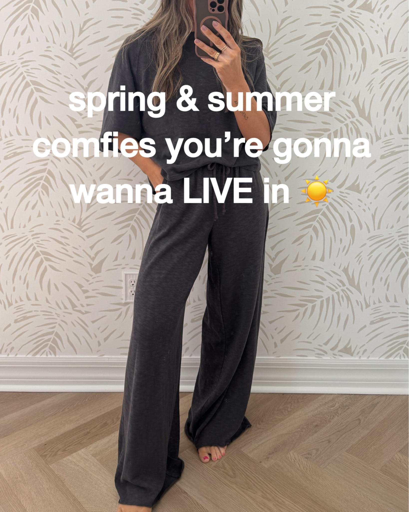 I always size down to XS in aerie except activewear— I get my true S. I did that with this entire order..  XS in everything except the black shorts, skort & ruffle coral colored shorts. The first set runs veryyy big. I could prob do XXS honestly. GO DOWN! This is *the* set of spring break and summer, I’m telling ya! 


Matching sets
Travel outfit
Aerie finds
Outfit ideas
Mom outfits
Spring break outfits
Florida style
Matching sets 
Pool coverup
Beach coverup 
What to wear
Neutral outfits
Mix and match 
Under $50 outfits
Spring style 
Spring transition 
WFH outfits 
Mom outfit of the day 