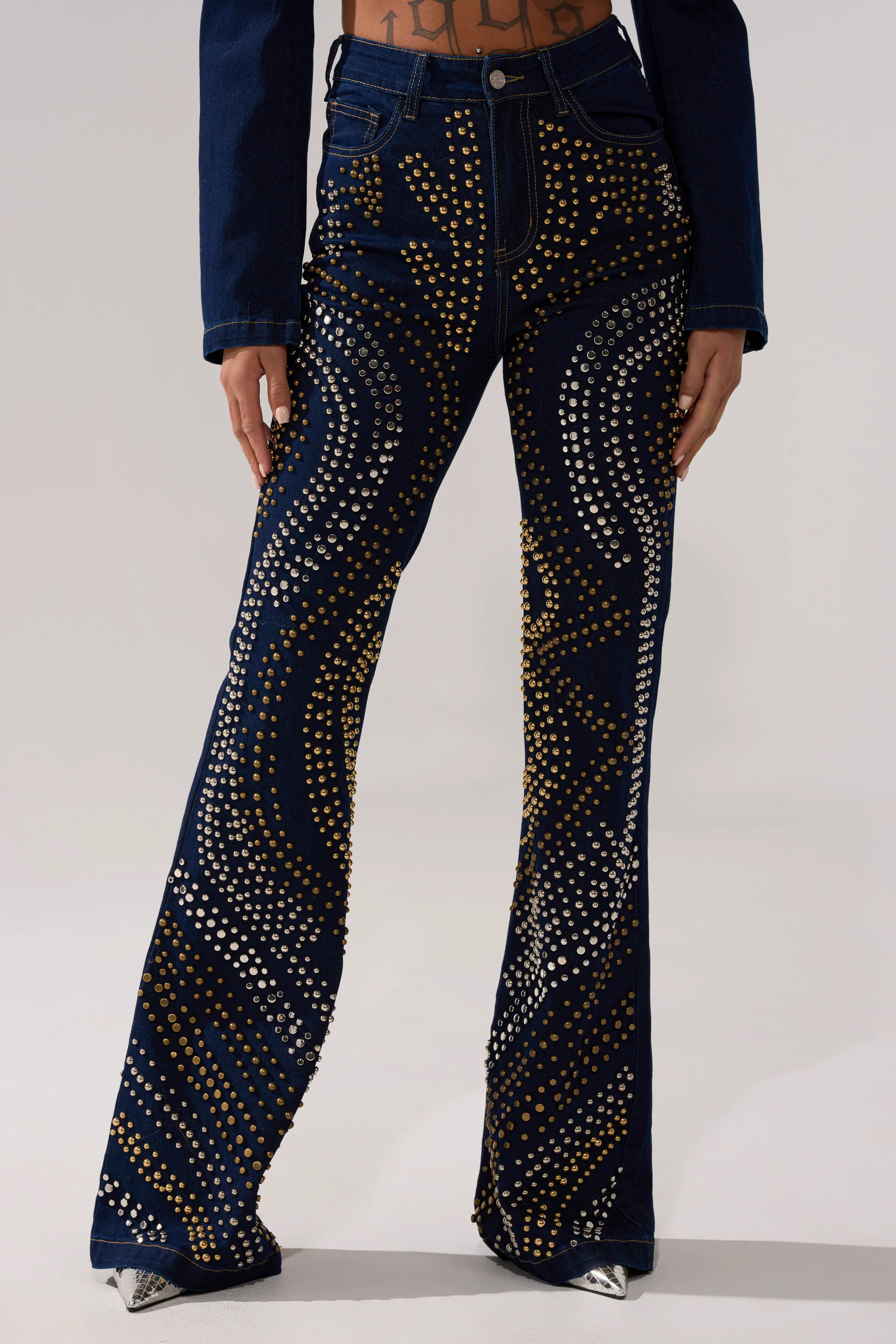 CHEYENNE STUDDED FLARE DENIM | AKIRA