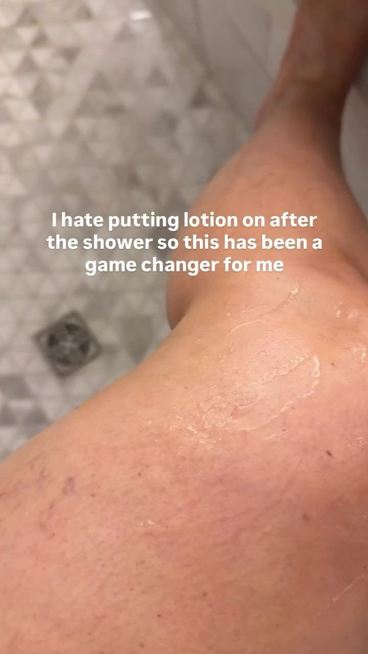 I hate putting lotion on after the shower so this has been a game changer for me  @hannismooth