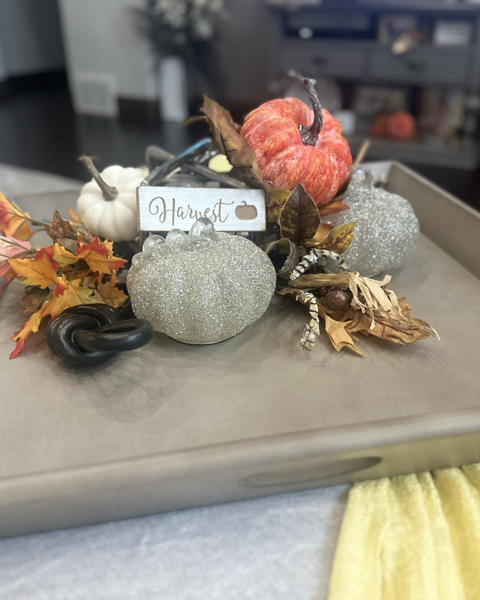 Love me fall holidays.... always such a cozy feeling in your home! 

#FallDecor #ThanksgivingDecor 

#LTKHome #LTKSeasonal #LTKHoliday