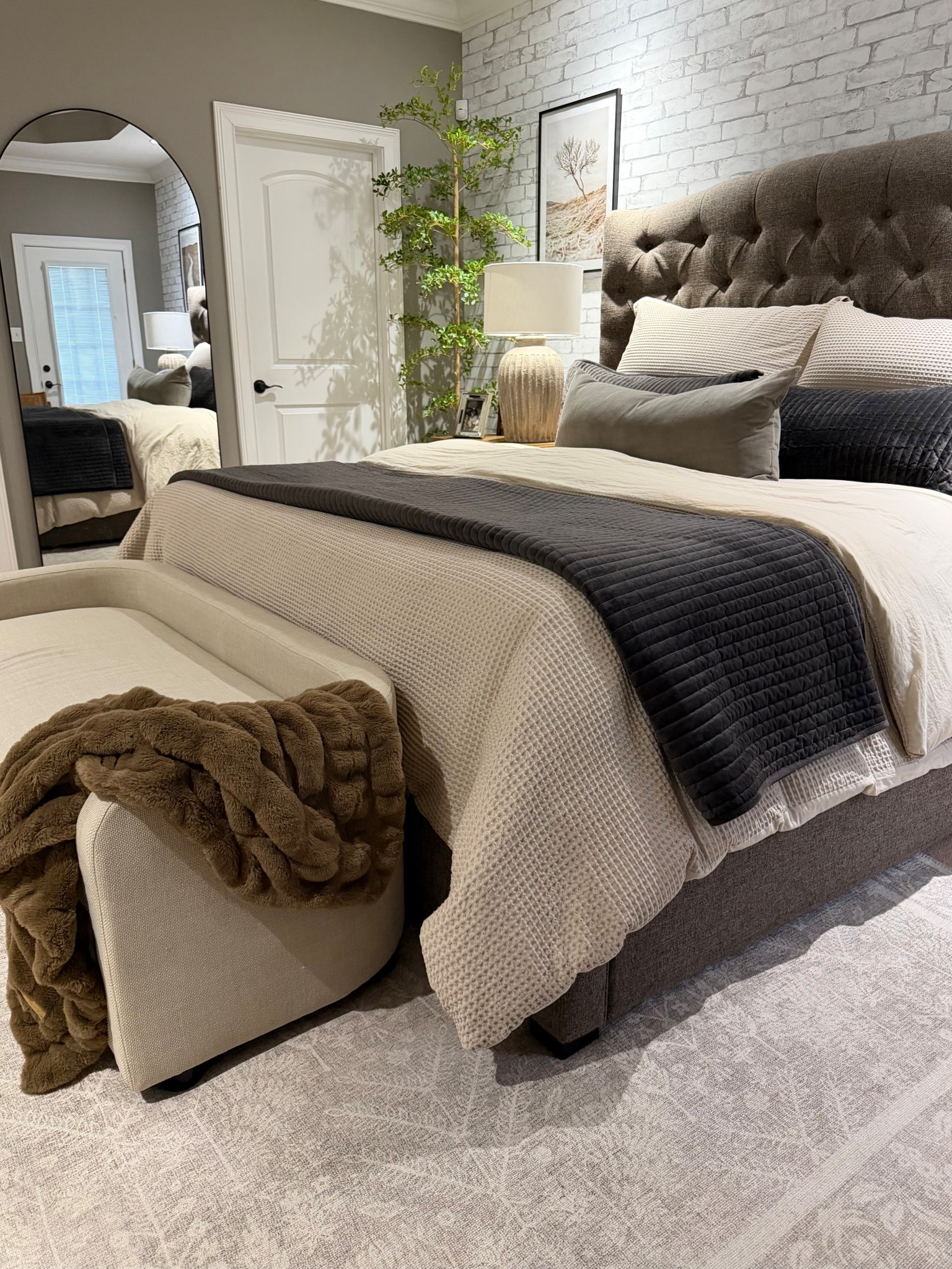 Happy Sunday! Hope you are safe and warm where you live. We didn’t get much snow in our area and today we got a lot of rain so what little snow we had is now gone. The bad part is it’s going to be way below freezing tonight and for the next several days. And the roads will probably be very icy and slick. 
Today I did a little refresh in our bedroom by adding the faux black olive tree that was in the living room. One of my favorite tips is shopping your home, moving pieces from one room to another to give that room a fresh new look and zero money spent! Hope you have a wonderful week. Stay safe and warm! ❤️ 
.
.
.
#bedroomdecor #primarybedroom #interiors #interiordecor #decoratingideas #makehomeyours 

#LTKSaleAlert #LTKmorningroutine #LTKHome