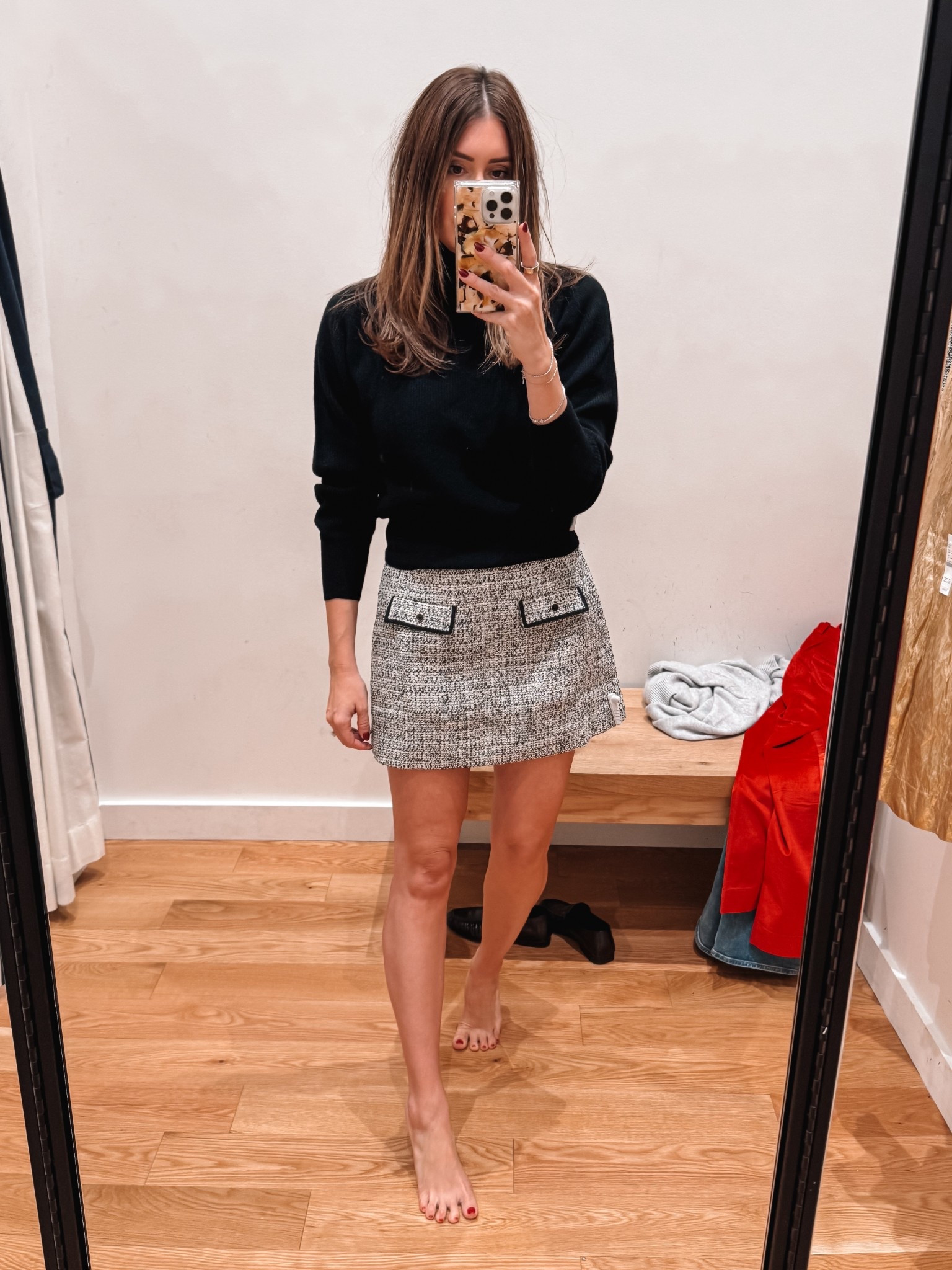 The most perfect turtleneck sweater to ever exist. Wearing small.

Wearing 4 in the skirt but need size 2 

#LTKSeasonal