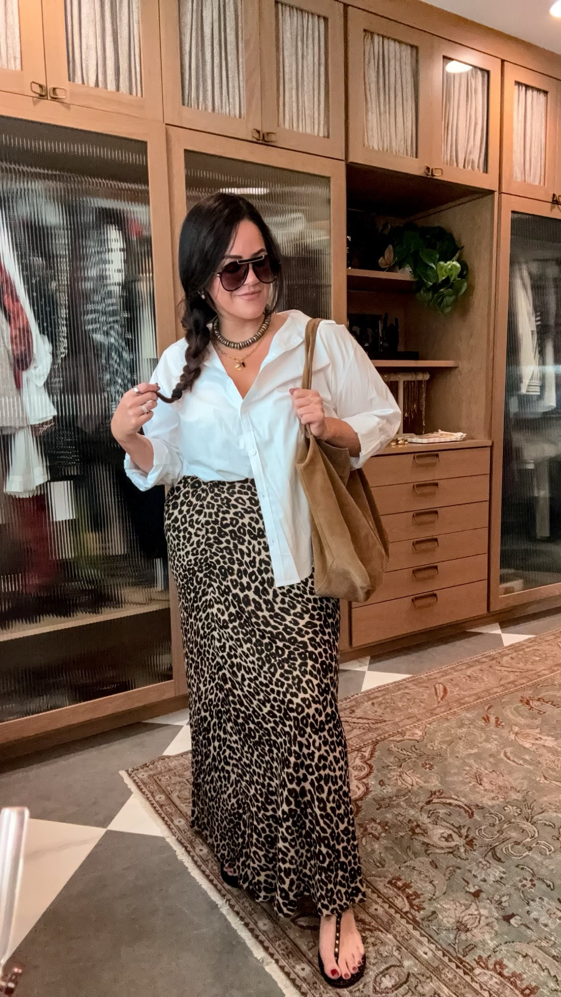 Midsize outfit inspo - fall style -leopard maxi skirt, casual fall transition outfit- chic outfit 

White Walmart button down xl 
Leopard maxi skirt xl 
Gladiator studded sandals tts 
Suede tote bag 


#LTKStyleTip #LTKSeasonal #LTKMidsize