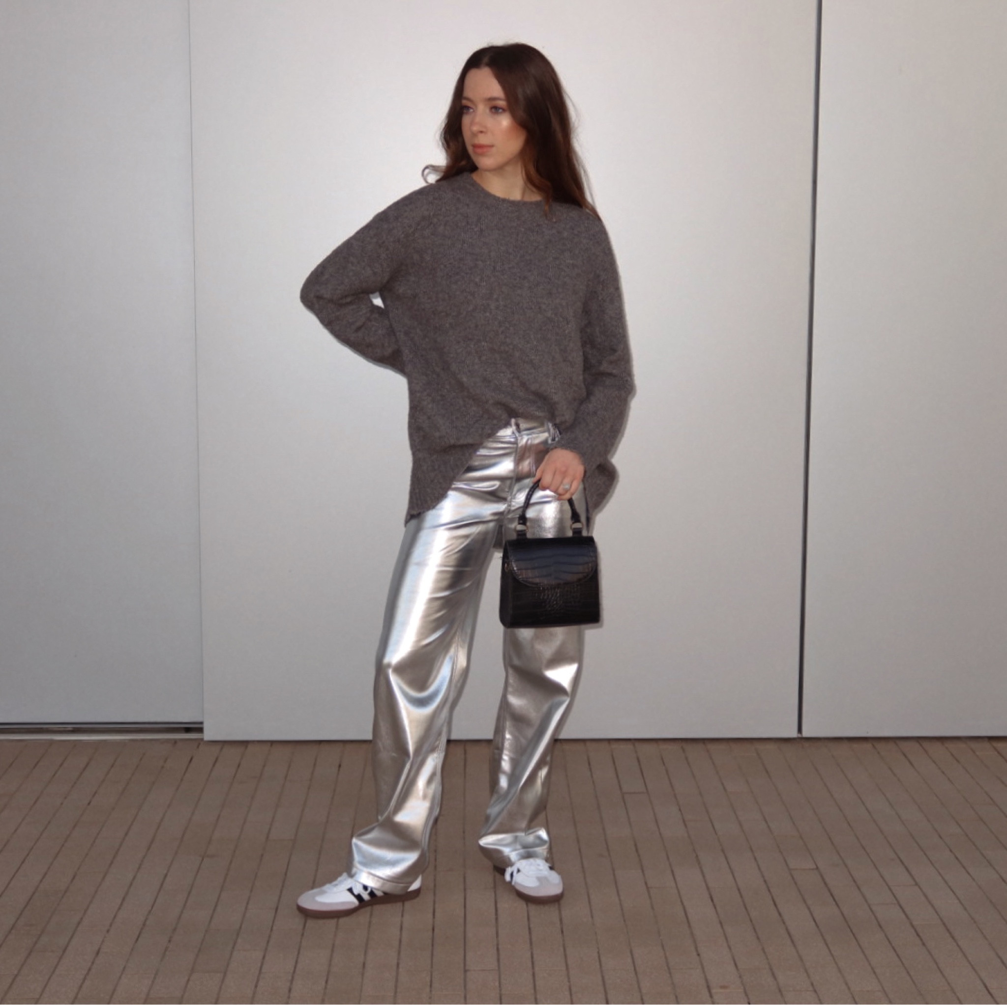 styling the Abercrombie silver pants 

#LTKsalealert #LTKstyletip #LTKSpringSale