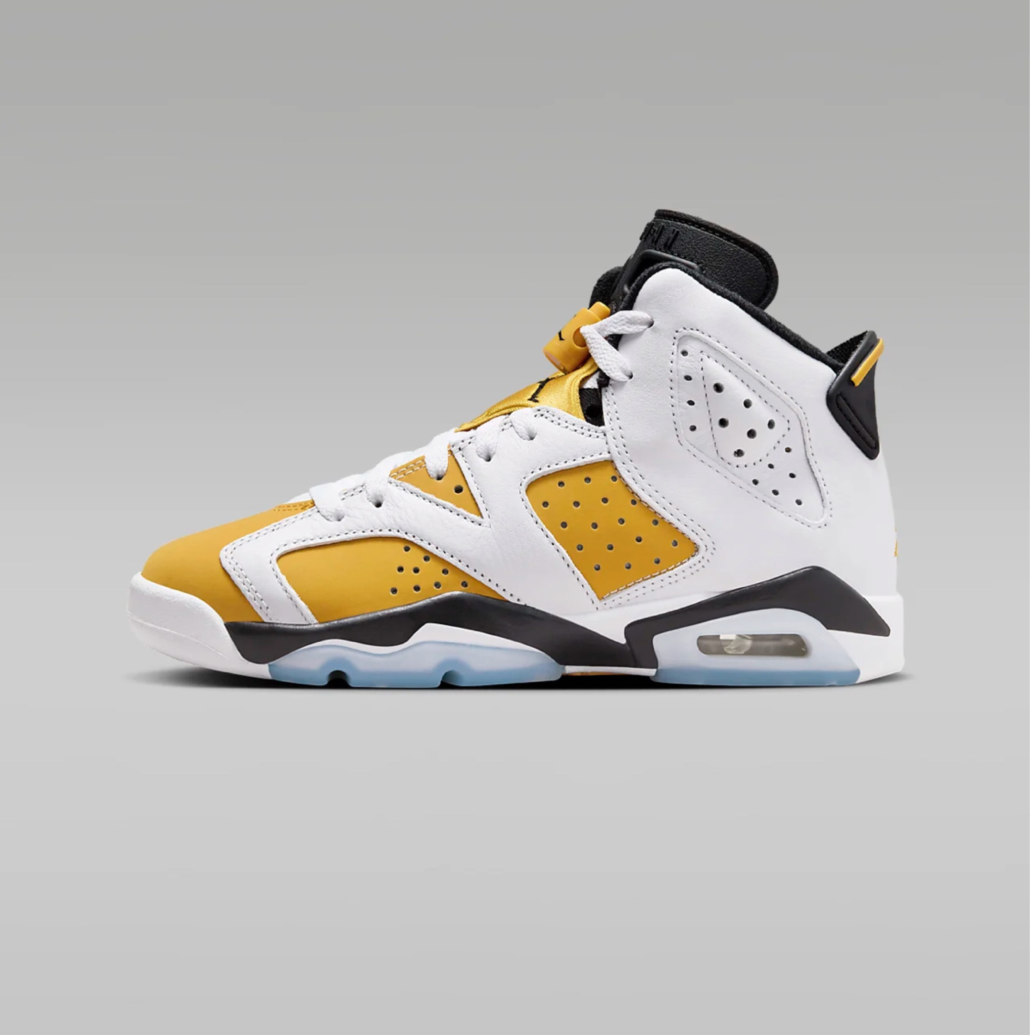 one thing about me, i’ma find a sneaker to wear to work. Jordan 6’s, ftw  

#LTKshoecrush #LTKworkwear #LTKstyletip