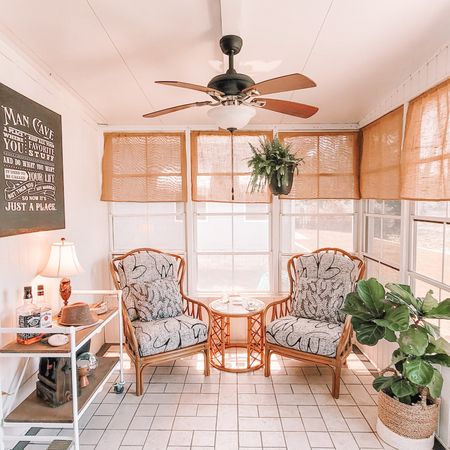 Transforming a sunroom into a cozy oasis: an interior design challenge filled with creativity and style #interiordesign #coastaldecor

