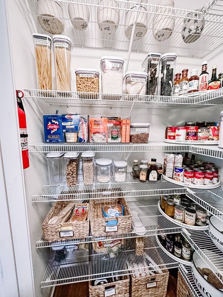 A dream pantry, for sure! Thanks to @oxo @target and @mdesign 🫶🏼
.
.
.
#pantry
#pantryinspo
#pinterestworthy
#pantryorganization
#pantryideas
#ltkhome

#LTKhome #LTKfamily #LTKGiftGuide