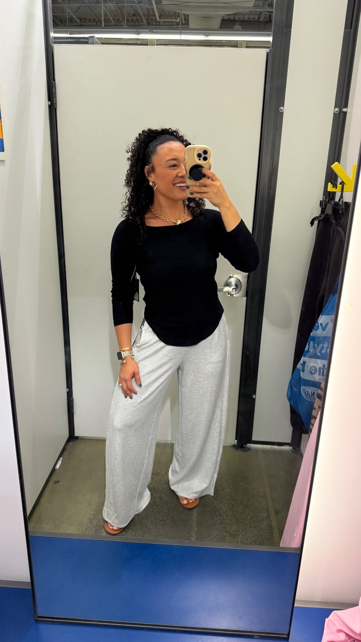 The comfiest pants you will ever put on from Old Navy. I want them and all colors. I am wearing a medium in the pants and medium top. I am 5”4 for length reference. #oldnavy #oldnavystyle