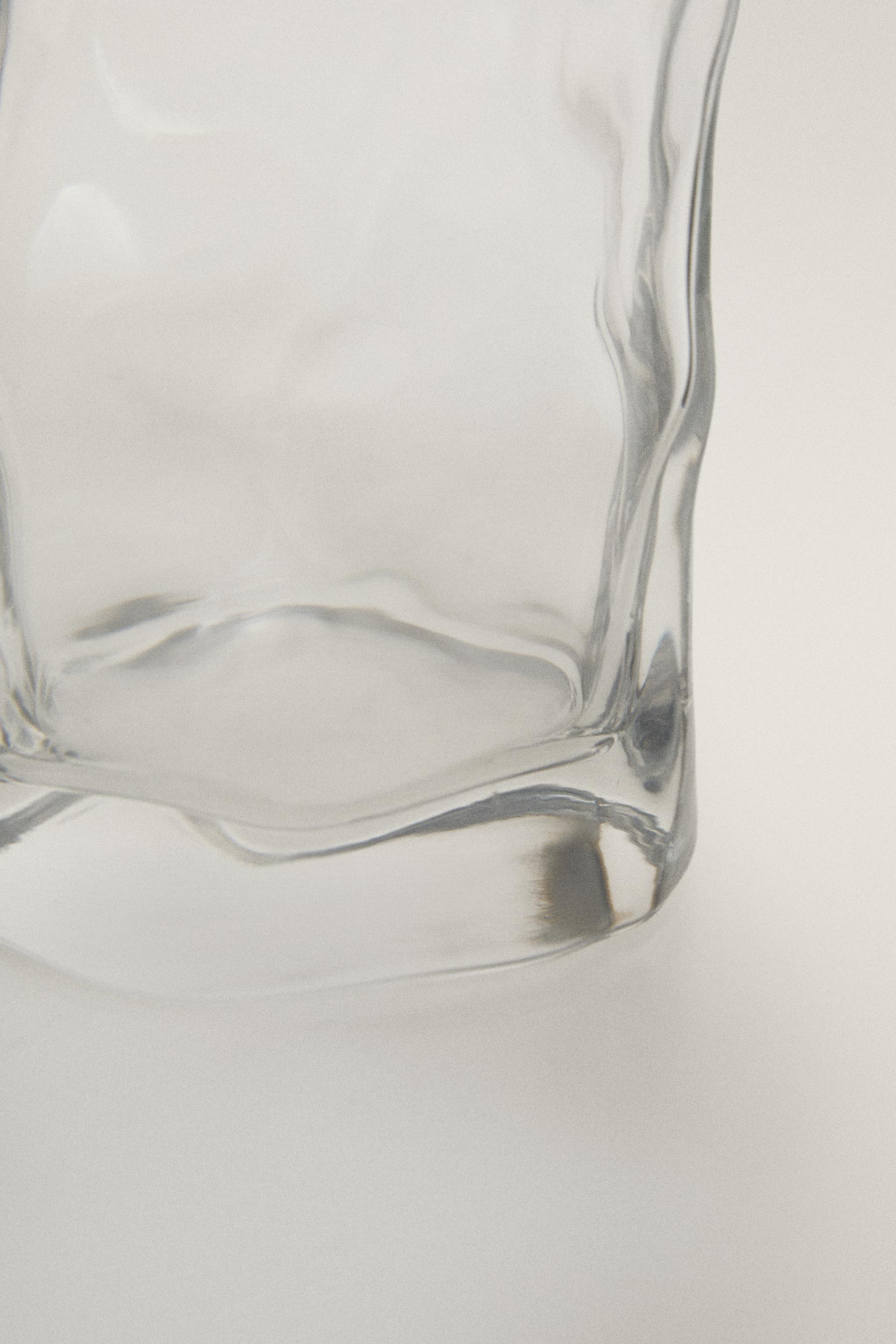 WAVY GLASS TUMBLER | Zara US