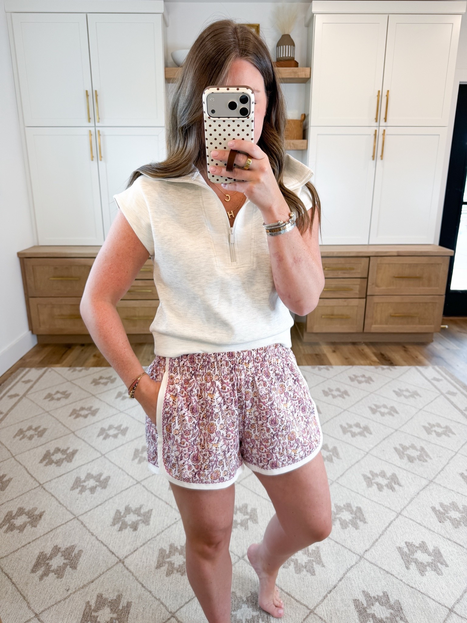 The cutest shorts!!! I’m wearing a medium in bottoms & small in top

#LTKootd #LTKU #LTKActive