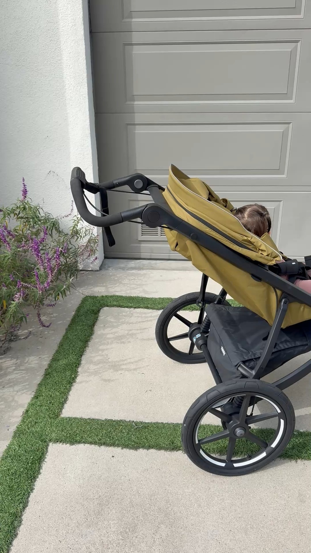 Great stroller first impressions excited about the big basket that’s covered and protected and the baby comfort with foot adjuster and adaptable handlebar 

#LTKBaby