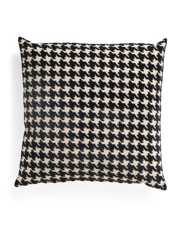 Made In Usa 22x22 Houndstooth Pillow | TJ Maxx