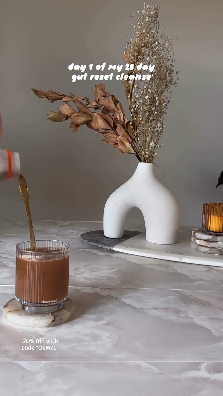 day 1 of actually taking care of my gut bc ignoring 38 trillion bacteria no longer resonates w me spiritually 🙂‍↔️✋🏼

mixing one sachet into my fav drink every day 🌿✨ each week brings a new combo of probiotics, prebiotics & postbiotic so my gut can actually adapt & get resilient 💛 can’t wait to see how it feels by the end of the 4-week rotation! 

🔖 save 20% on @itsgoodbacteria with my code “OXMXL” 
#goodbacteriapartner #goodbacteria #guthealth #gutcleanse #gutreset #guthealing #guthealthjourney #wellnessroutine #thatgirlhabits #selfcarerituals #symbiotic

#LTKBeauty #LTKSaleAlert #LTKActive