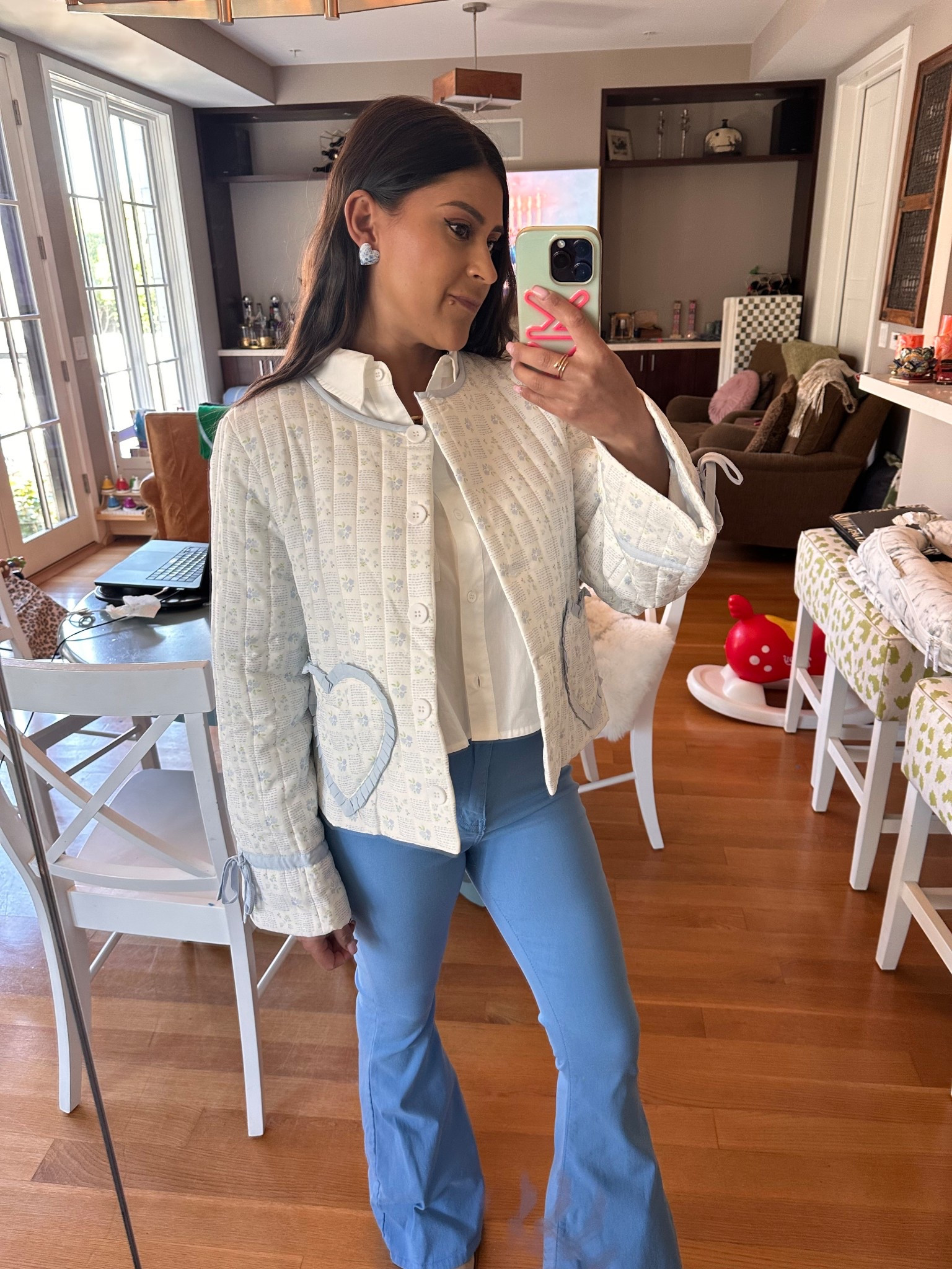 Cutest jacket great for spring layering and complimentary heart earrings 💙.