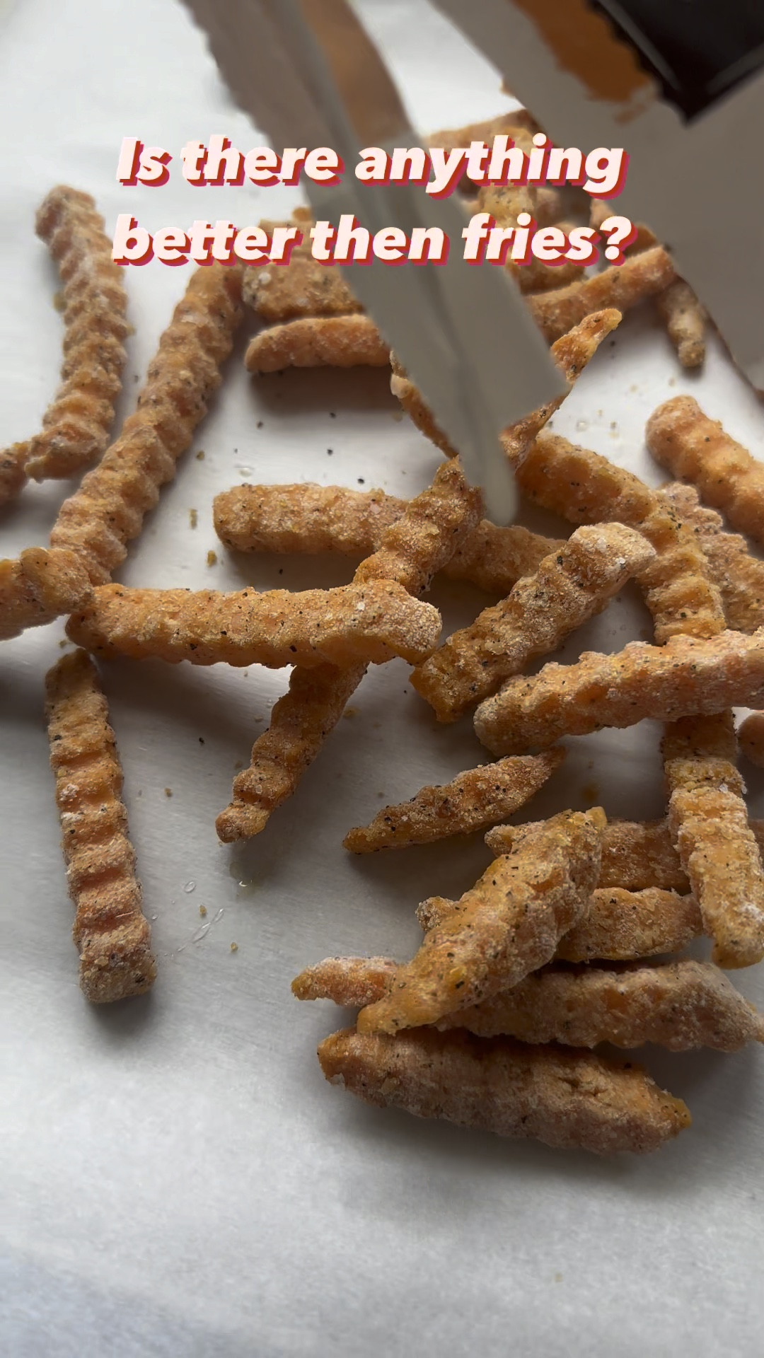 Is there anything better then sweet potato fries? Nope I don’t think so! I love the ribbed ones from alexia seasoned with pepper. I bake them in the oven, add a veggie burger halfway through, and voila I have the perfect meal. 
What do you like to dip your fries in?

#LTKHome #LTKSeasonal #LTKVideo