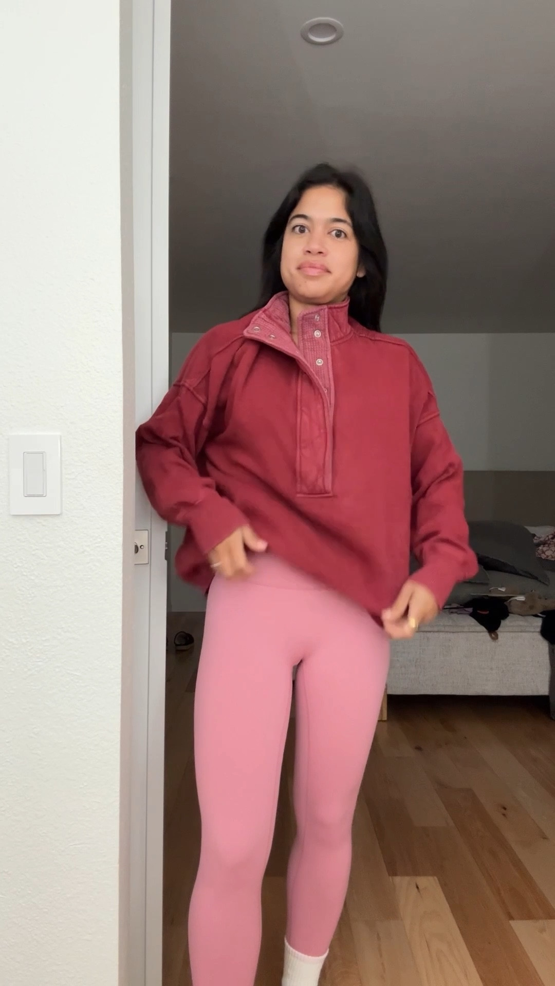 Workout set of the day! Love pink and deep red for the holidays! 

#LTKootd #LTKActive #LTKHoliday