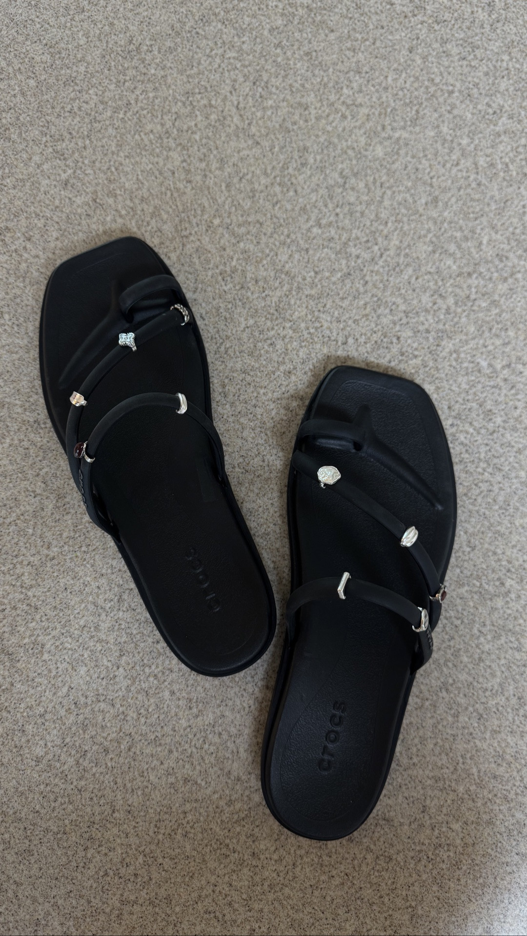 croc sandals & charms