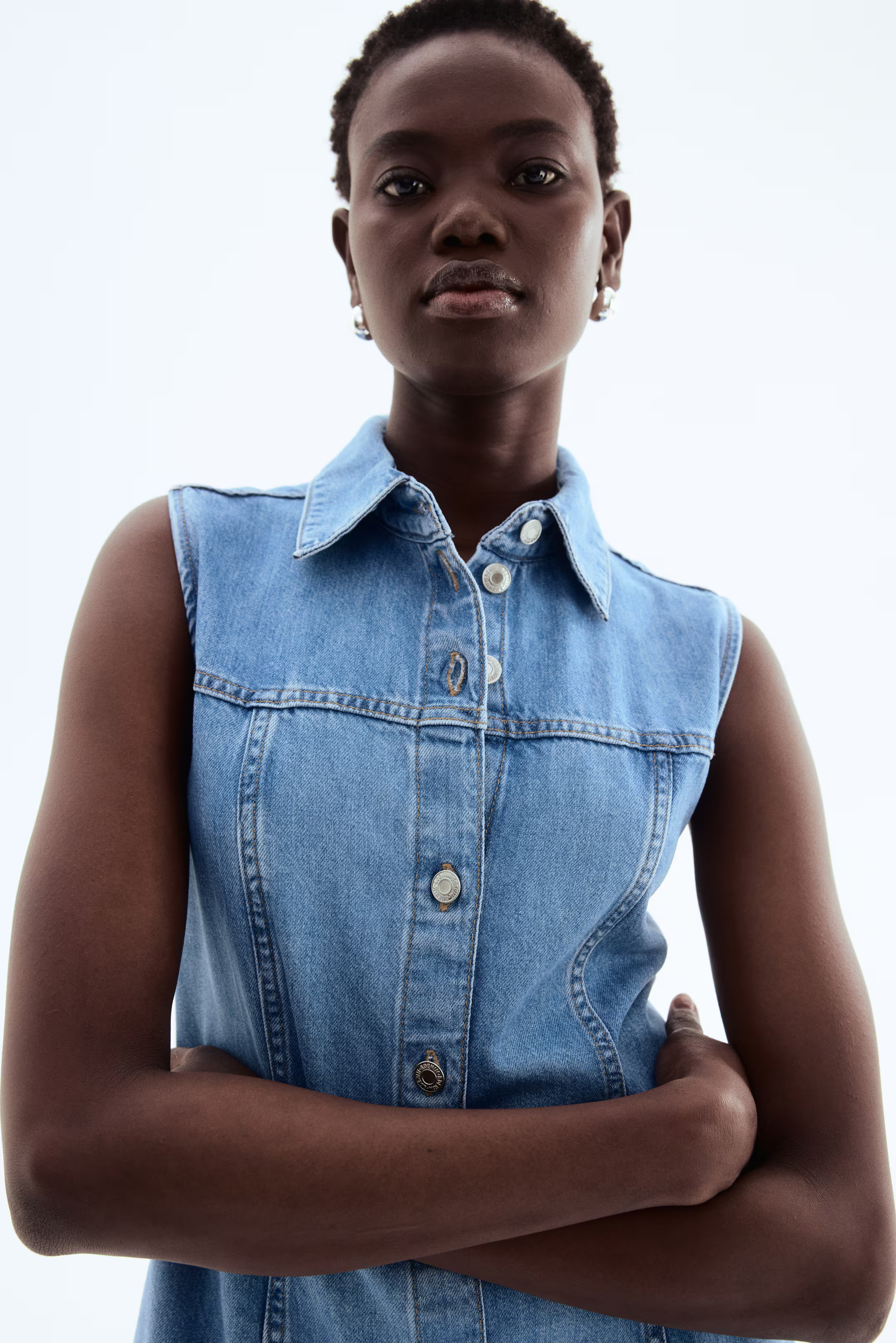 Sleeveless denim shirt dress | H&M (UK, MY, IN, SG, PH, TW, HK)