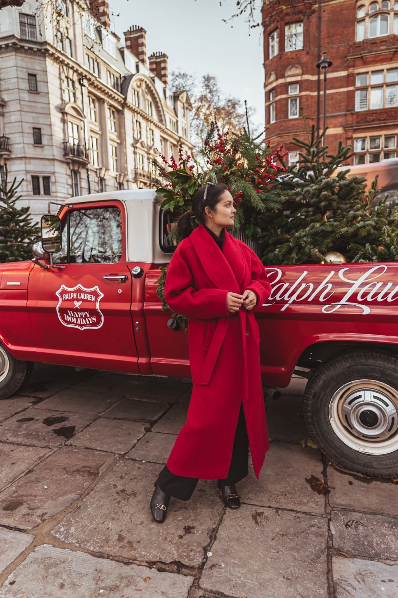 Le manteau rouge bien chaud 

#LTKeurope #LTKfrance #LTKfestive