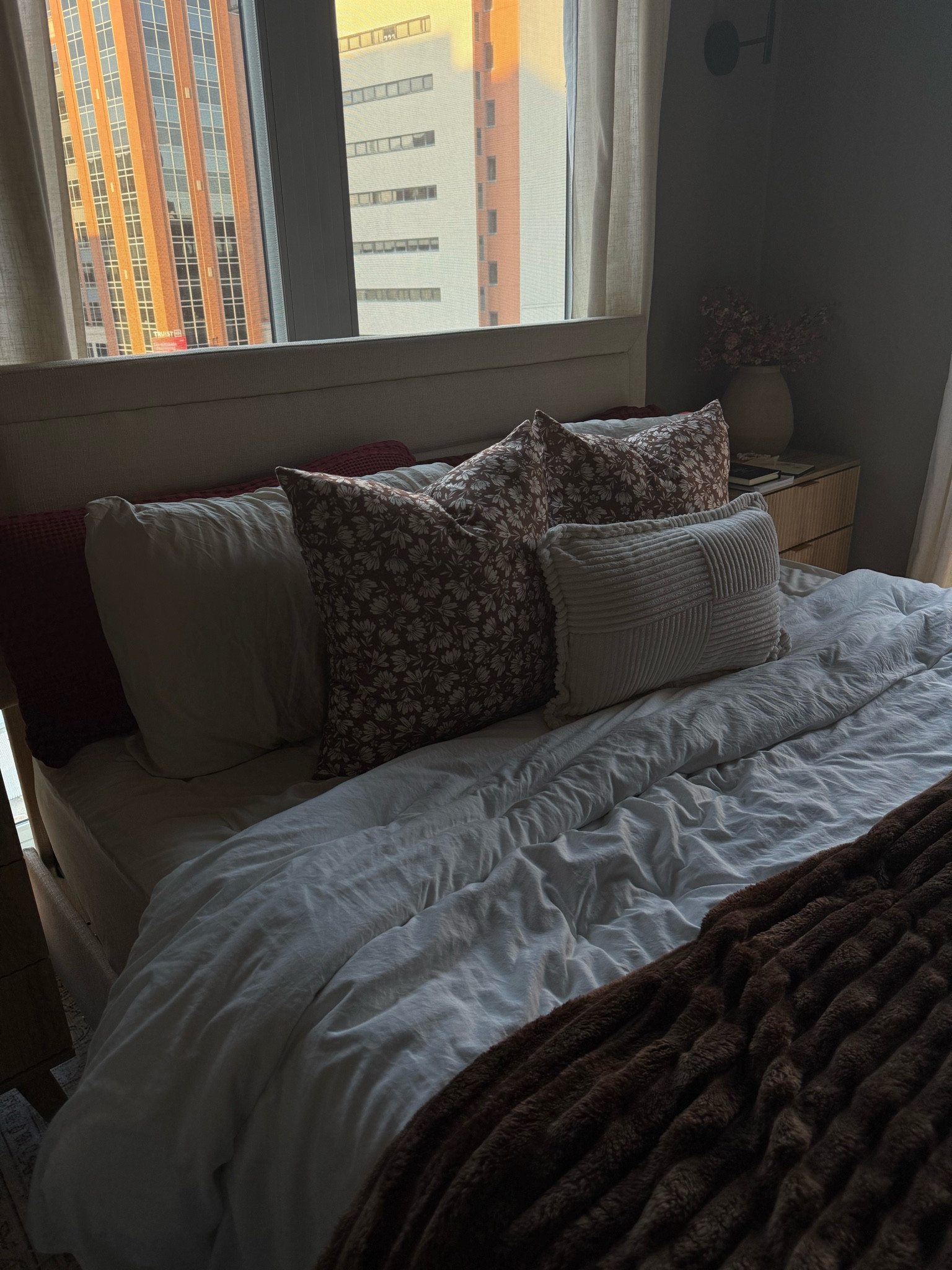 Amazon fall bedding finds🍂🤎








Bedding, fall blanket, home decor, throw blanket, finds under $100, Amazon home decor 

#LTKHoliday #LTKGiftGuide #LTKHalloween
