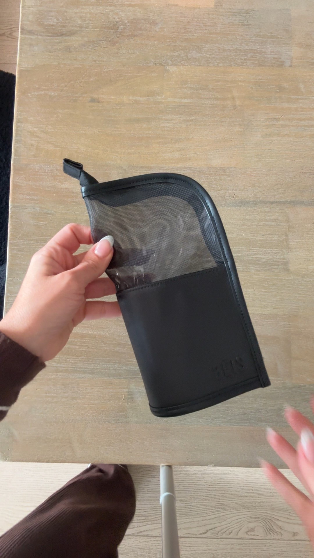 Beis travel makeup brush holder // great for new years travel and organizing 



#LTKselfcare #LTKmorningroutine #LTKTravel