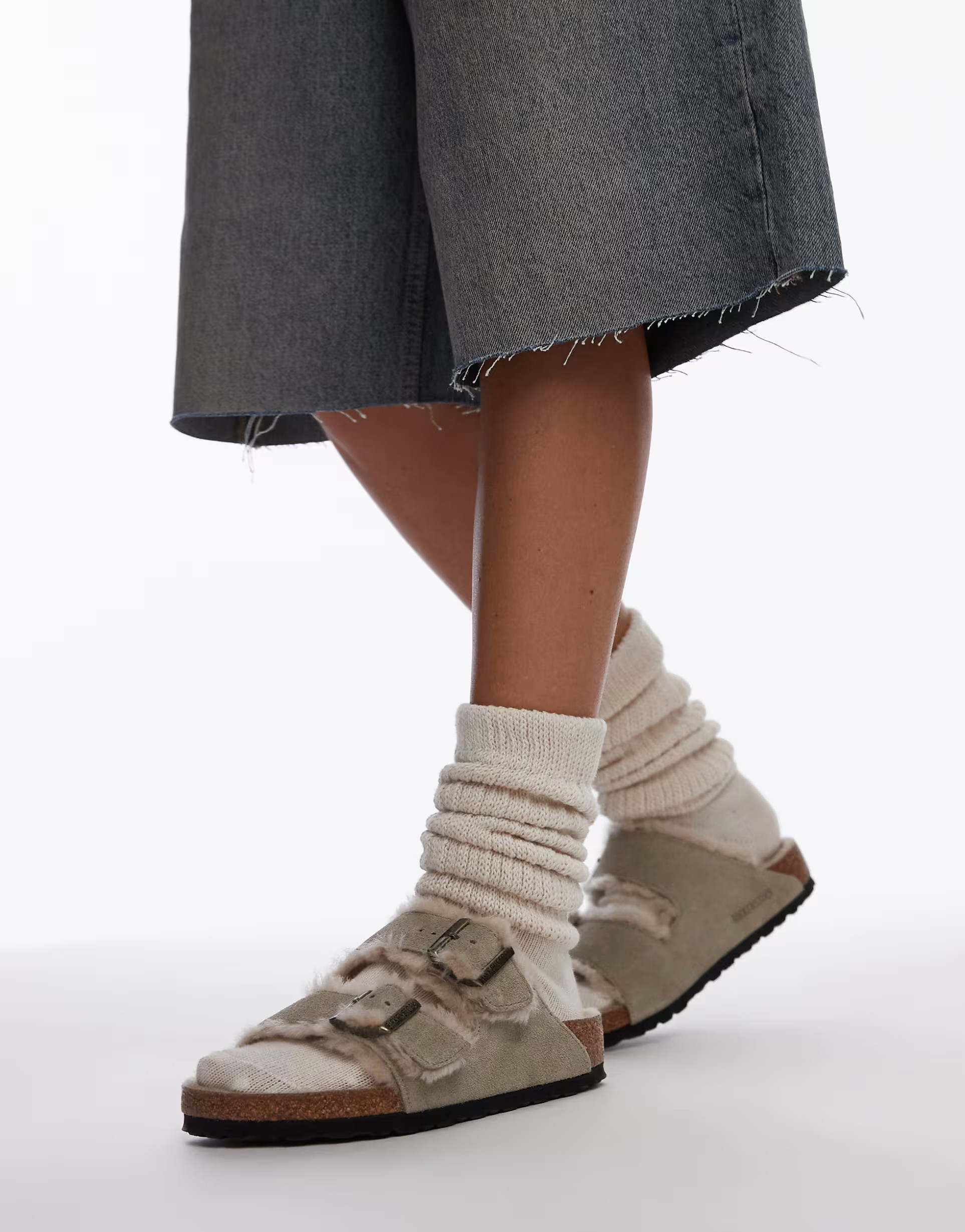 Birkenstock Unisex Arizona shearling sandals in taupe suede | ASOS | ASOS (Global)