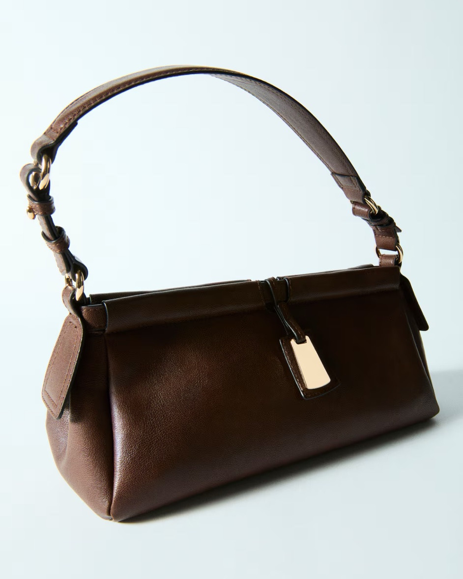 Brown faux leather shoulder bag

#LTKSeasonal