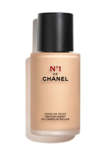 N°1 DE CHANEL REVITALIZING FOUNDATION | Harvey Nichols