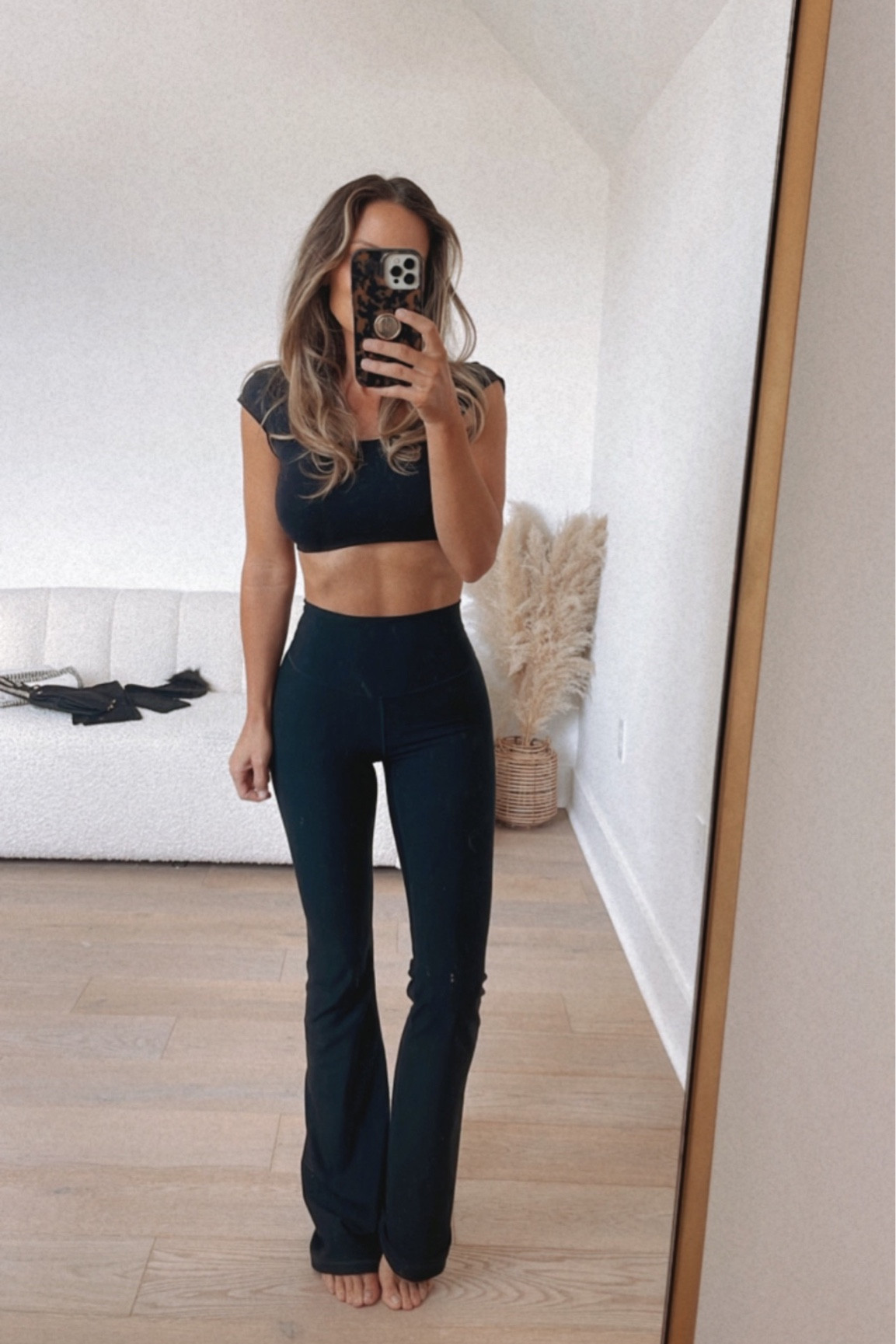 The most gorgeous leggings in xs


#LTKfitness #LTKGiftGuide #LTKHolidaySale