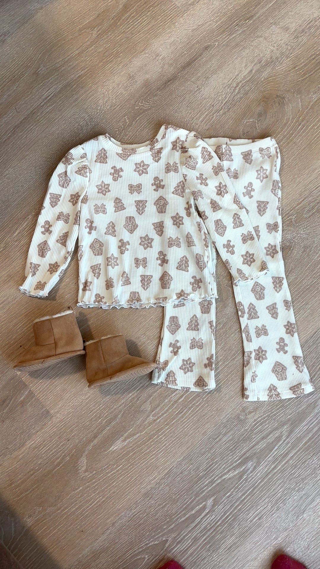I found the CUTEST holiday outfit for baby 🎄✨
This Baby Girls’ 2pc Long Sleeve Christmas Holiday Cookies Ribbed Sweatshirt + Flare Leggings Set in Cream is so adorable AND so soft + comfortable. Perfect for cozy festive days, Christmas parties, cookie baking, Santa visits, and holiday family photos. Paired with these Baby Girls’ Suede Plush Booties Crib Shoes for the sweetest finishing touch. 🤍
#LTKHoliday #LTKBaby #BabyHolidayOutfit #ChristmasBabyStyle #BabyChristmasClothes #HolidayKidsFashion #BabyOutfitInspo #ChristmasOutfitIdeas #FestiveBabyStyle #MomApprovedKidsFashion #HolidayRecitalLook #BabyStyle2025

#LTKBaby #LTKKids #LTKHoliday