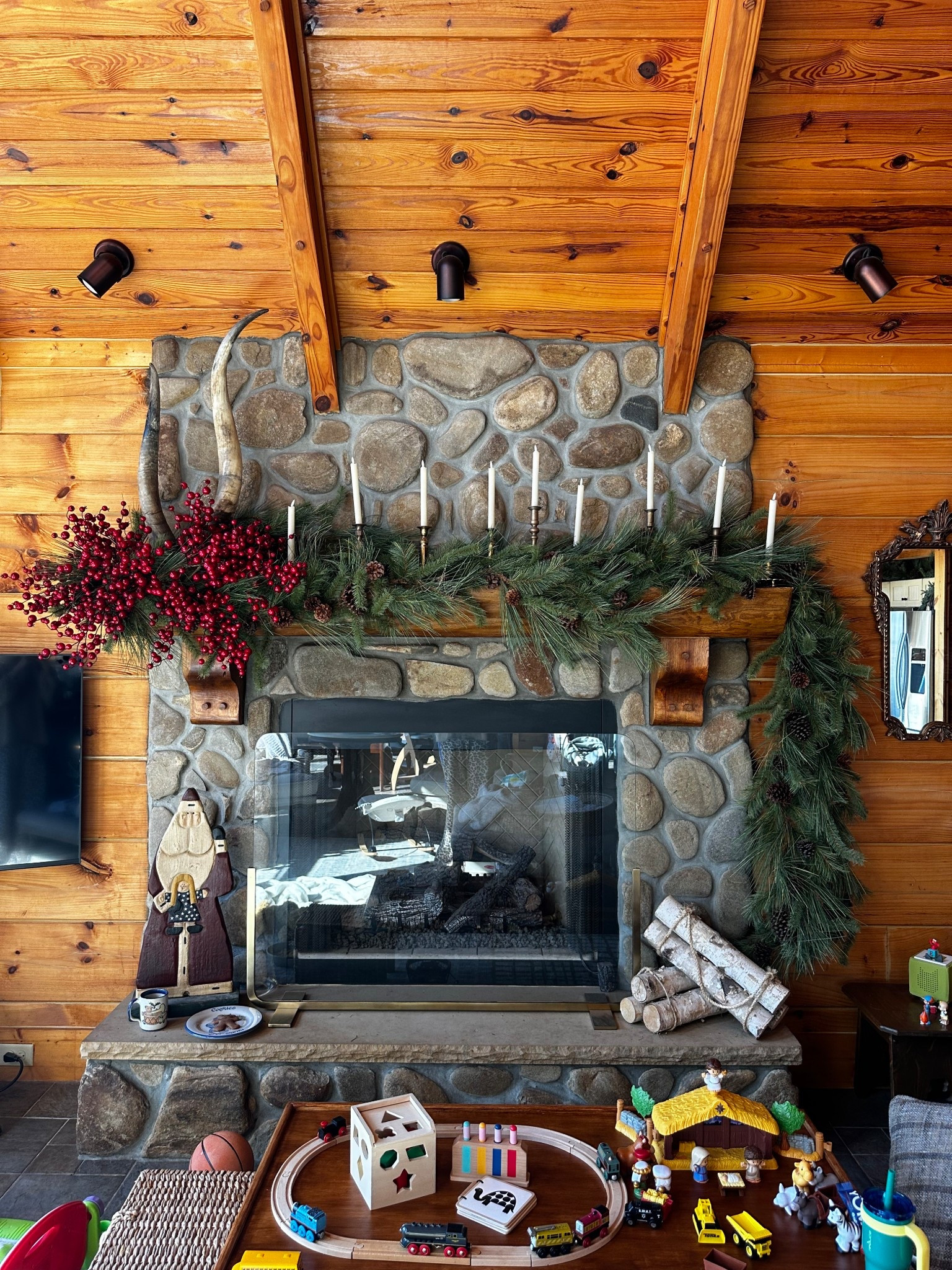 My Christmas cabin mantle
Garland is from hobby lobbyy

#LTKHoliday #LTKSeasonal #LTKFindsUnder50