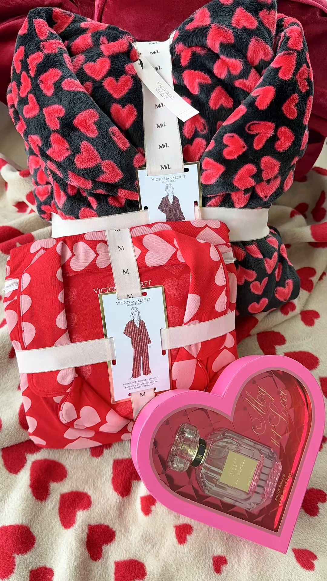 Valentine’s Day comfort, but make it cute @victoriassecret 💖
Think dreamy fine fragrances, plush heart print robes you never want to take off, and buttery soft pajama sets made for cozy nights, selfcare mornings, and feeling extra loved by you or someone else 💕

#LTKValentine #LTKBeauty #LTKSeasonal