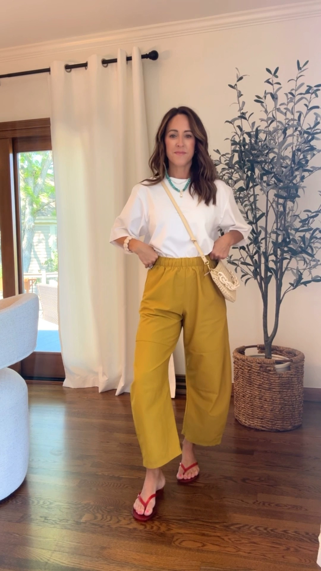 Looking for an easy to wear, lightweight pant for Summer? Take a look at these! 
XS 
Loving this color mix.

#LTKootd #LTKmomlife #LTKSeasonal
