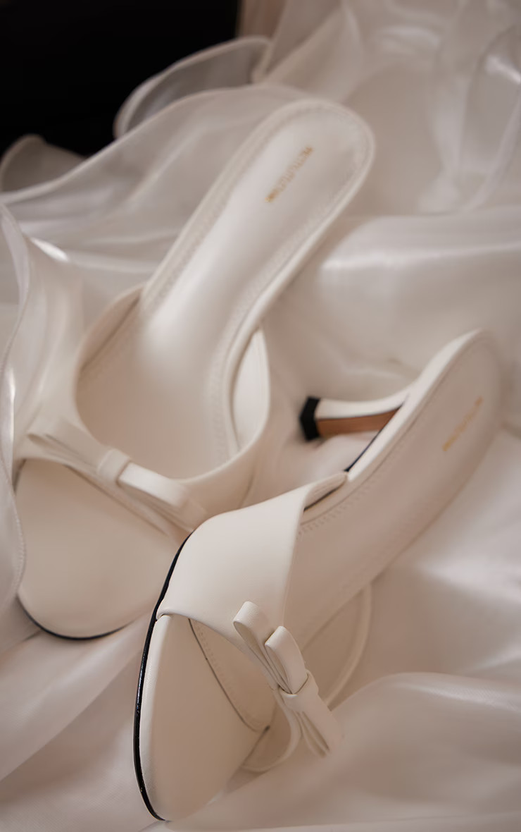 White Satin Round Toe Bow Strap Low Heel Mules | Pretty Little Thing (Australia & New Zealand)