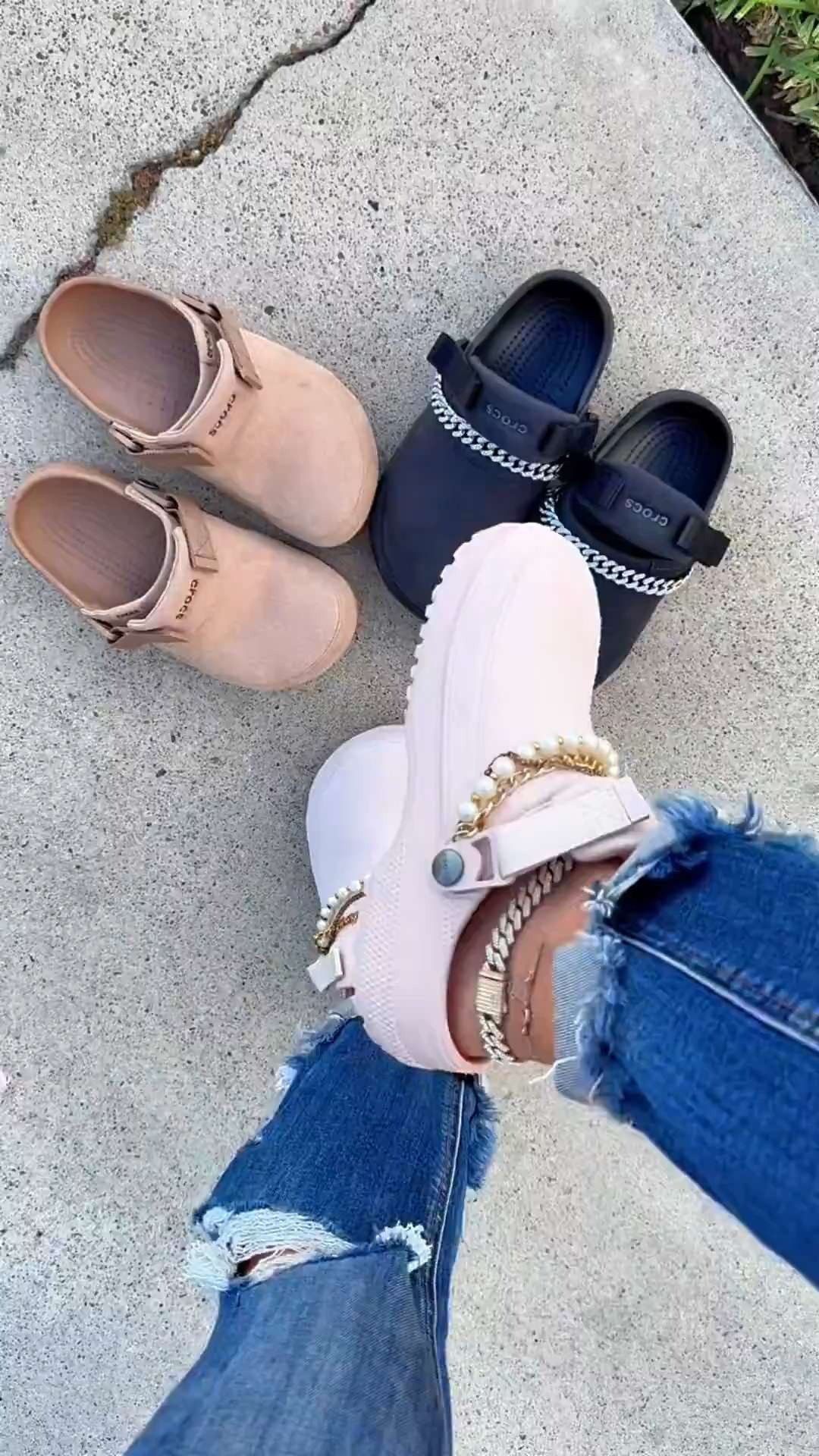 The suede look you love—just lighter, comfier, and totally everyday-ready 🌿 #crocs #crocsvegansuedecraftedclogs #crocscrafter #springglowup #ad @Crocs  

 #LTKootd #LTKWorkwear #LTKTravel