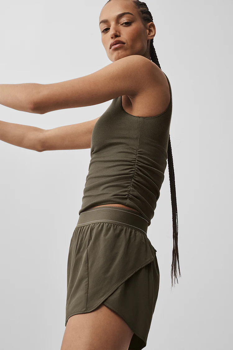 Ribbed En Pointe Tank | Alo Yoga (US)
