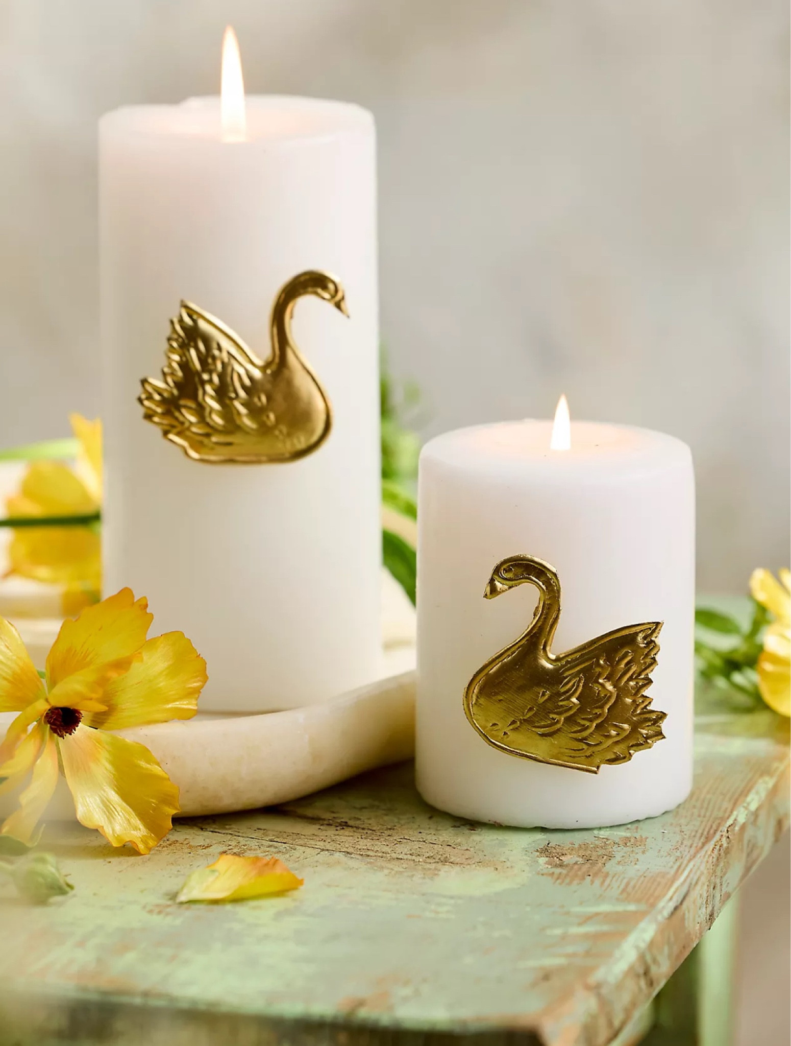 Swan Candle Pins
Set of 2

On Sale!! So cute! And perfect for a wedding! 