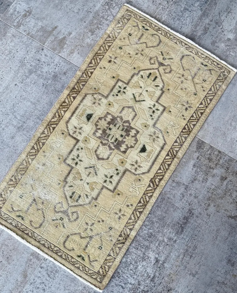 Vintage Turkish Neutral Rug 1.5x2.9 Ft, Handwoven Wool Anatolian Rug, Small Area Rug, Muted Beige... | Etsy (Global)