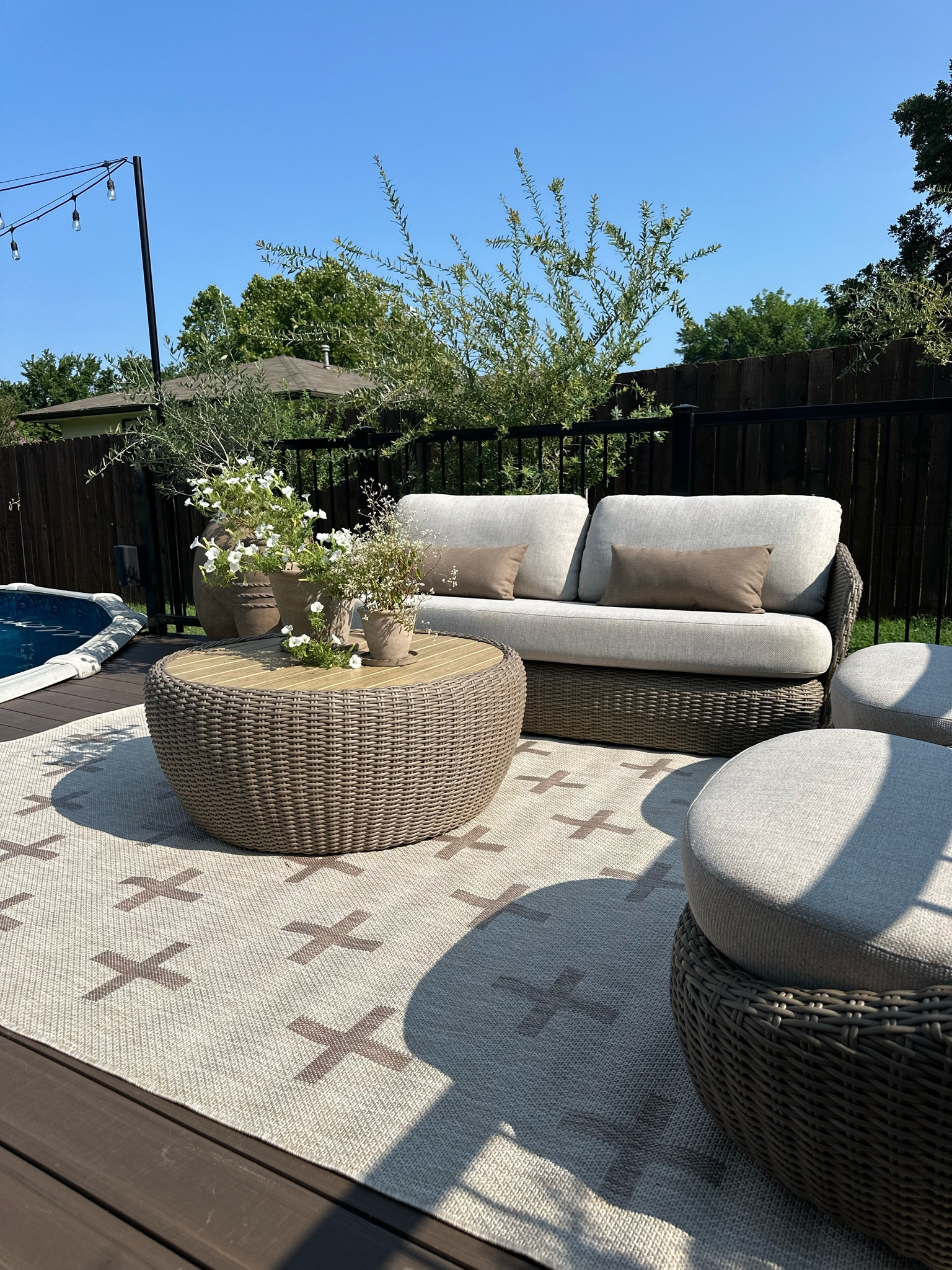 Love this simple patterned outdoor rug! Neutral beige color. I have size 8x10. Use code KRISTINA25 to save 25% off 7/23-7/27 

#LTKSeasonal #LTKHome
