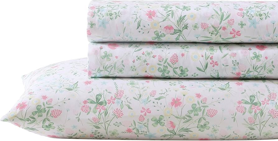 Laura Ashley Kids - Queen Sheet Set, Ultra-Soft Microfiber Bedding with Fully Elastic Fitted Shee... | Amazon (US)